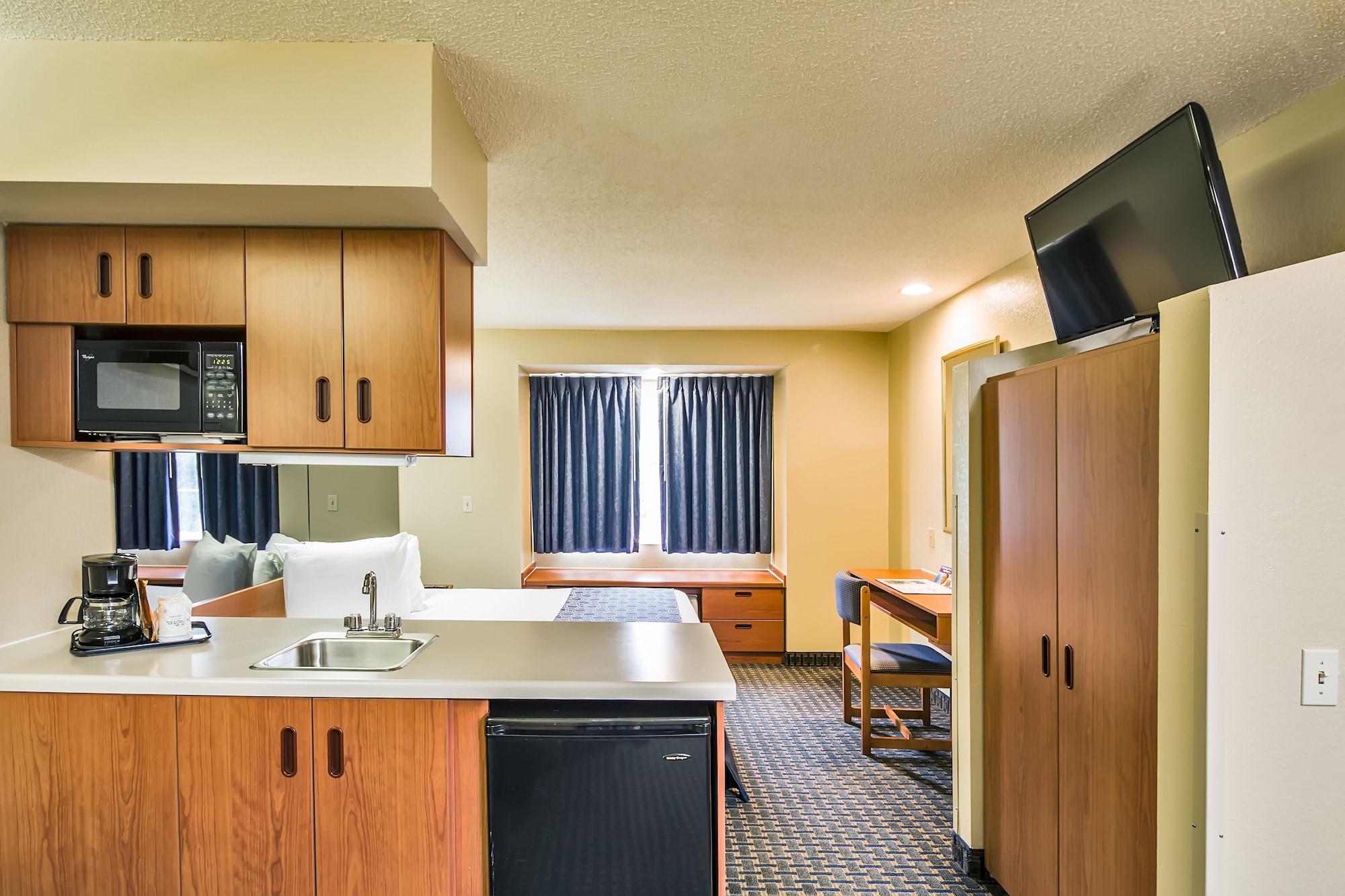 Microtel Inn & Suites Leesburg Exterior photo