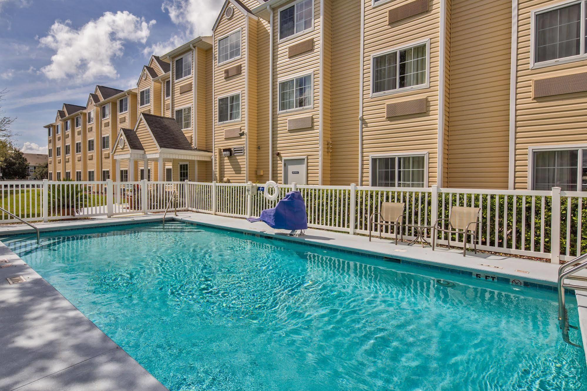 Microtel Inn & Suites Leesburg Exterior photo