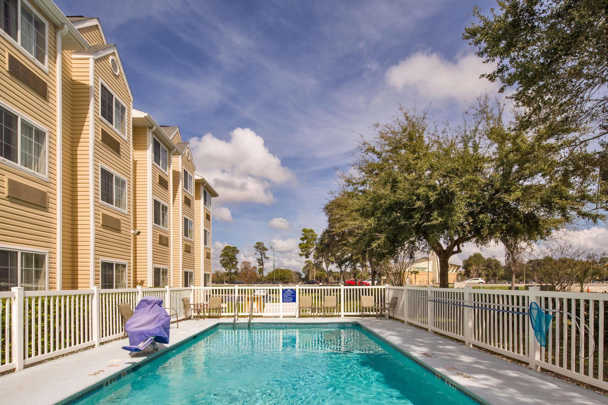 Microtel Inn & Suites Leesburg Exterior photo